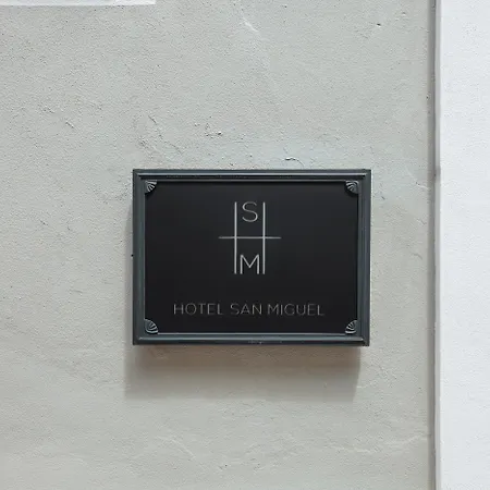 San Miguel 3* ماهون