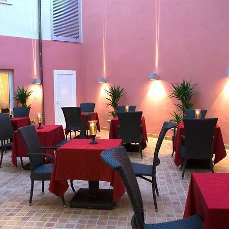 San Miguel فندق 3*