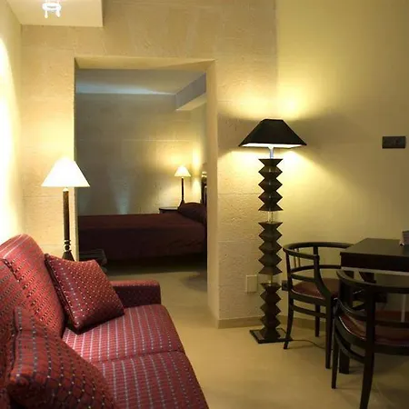 San Miguel ماهون
